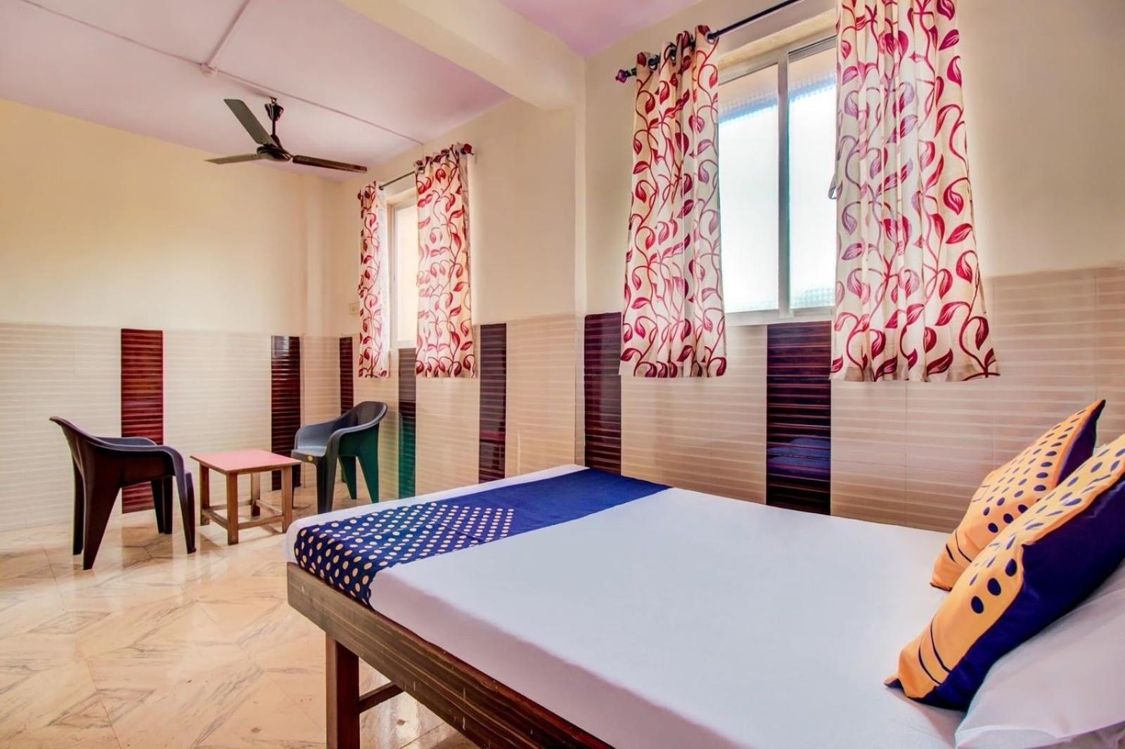 Spot On Sairaj Lodging & Boarding Hotel Ulhasnagar Luaran gambar